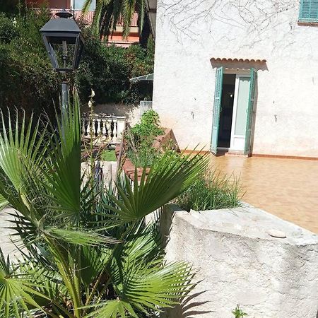 Studio De 14M2 Dans Une Maison กาญเนอ-ซูร์-แมร์ ภายนอก รูปภาพ