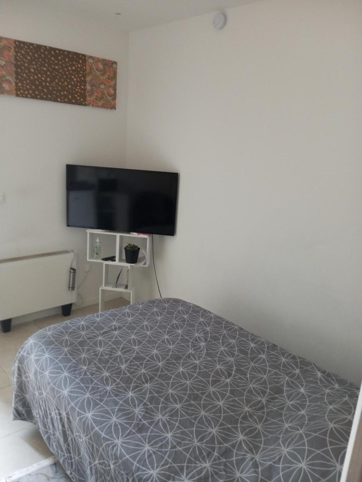 Studio De 14M2 Dans Une Maison กาญเนอ-ซูร์-แมร์ ภายนอก รูปภาพ
